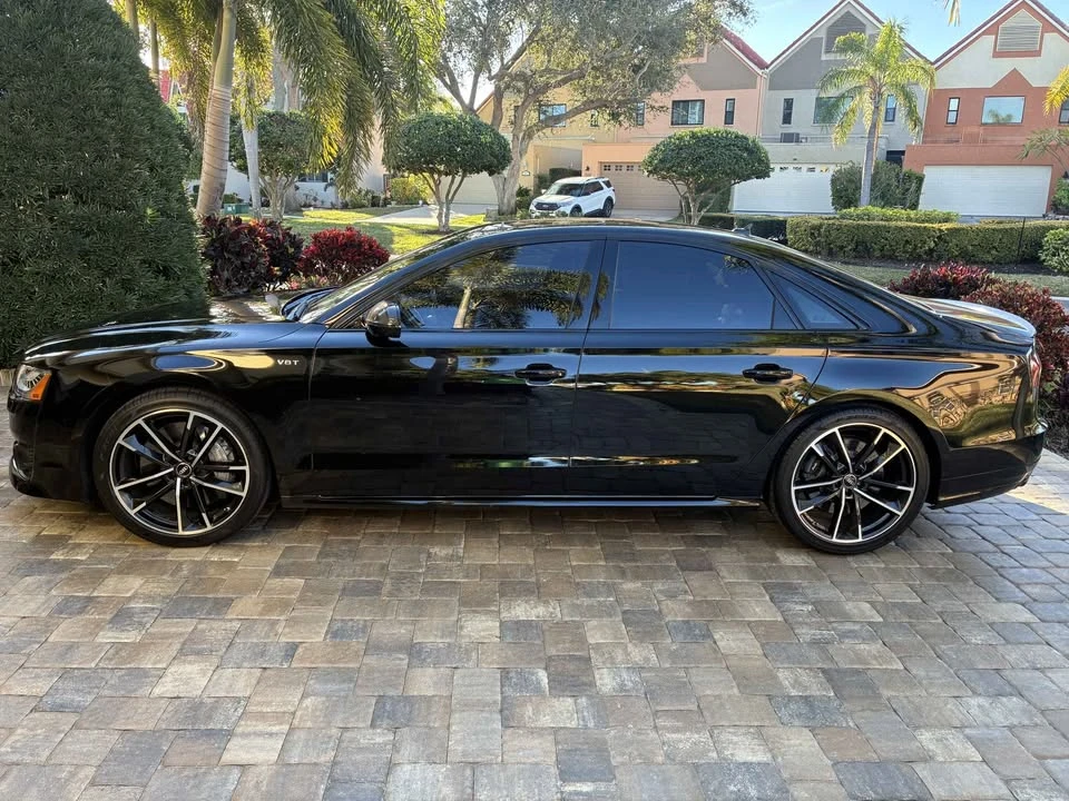 2016 Audi D4 S8 - Image 5 of 20