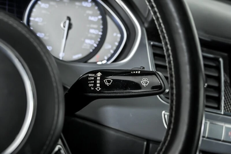 2016 Audi D4 S8 - Image 30 of 31