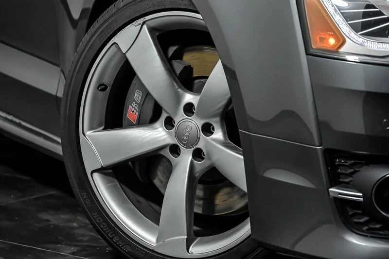 2016 Audi D4 S8 - Image 3 of 31