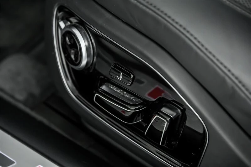 2016 Audi D4 S8 - Image 25 of 31