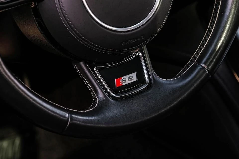 2016 Audi D4 S8 - Image 16 of 20