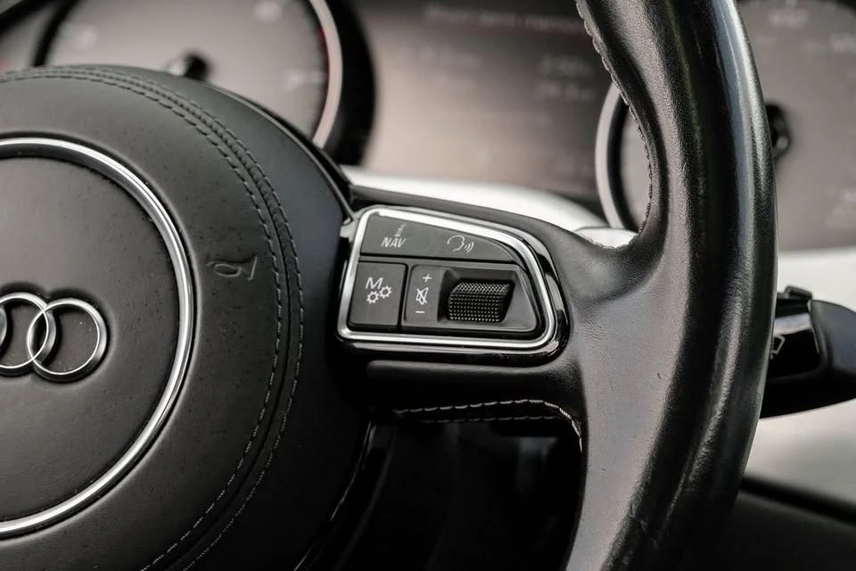 2016 Audi D4 S8 - Image 15 of 20