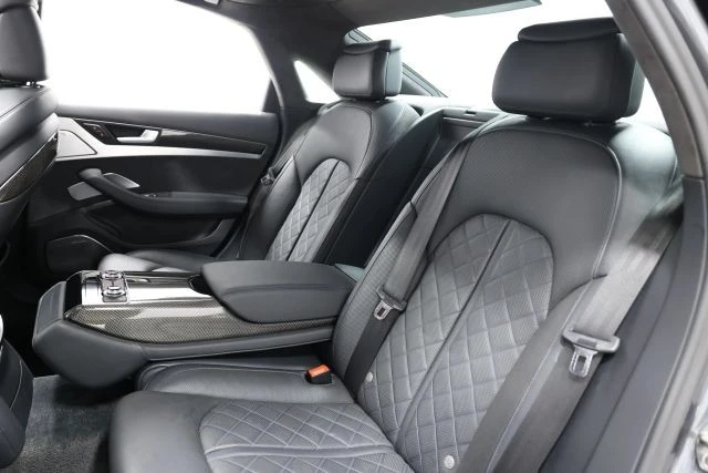 2016 Audi D4 S8 - Image 3 of 31