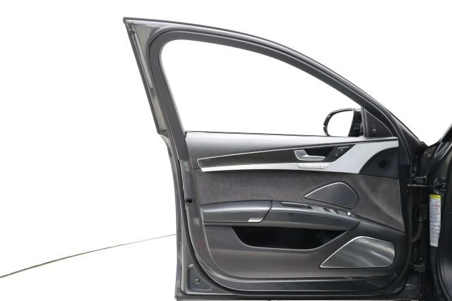 2016 Audi D4 S8 - Image 10 of 31