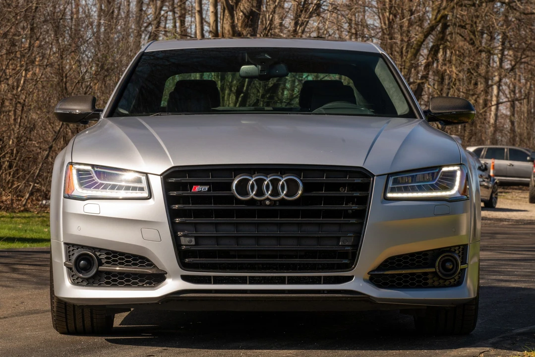 2016 Audi D4 S8 - Image 4 of 31