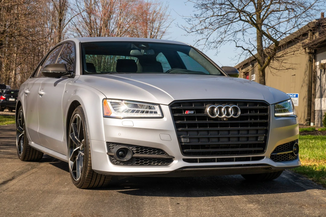 2016 Audi D4 S8 - Image 5 of 31