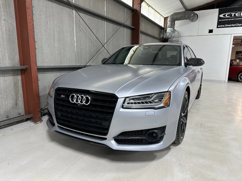 2016 Audi D4 S8 - Image 9 of 31
