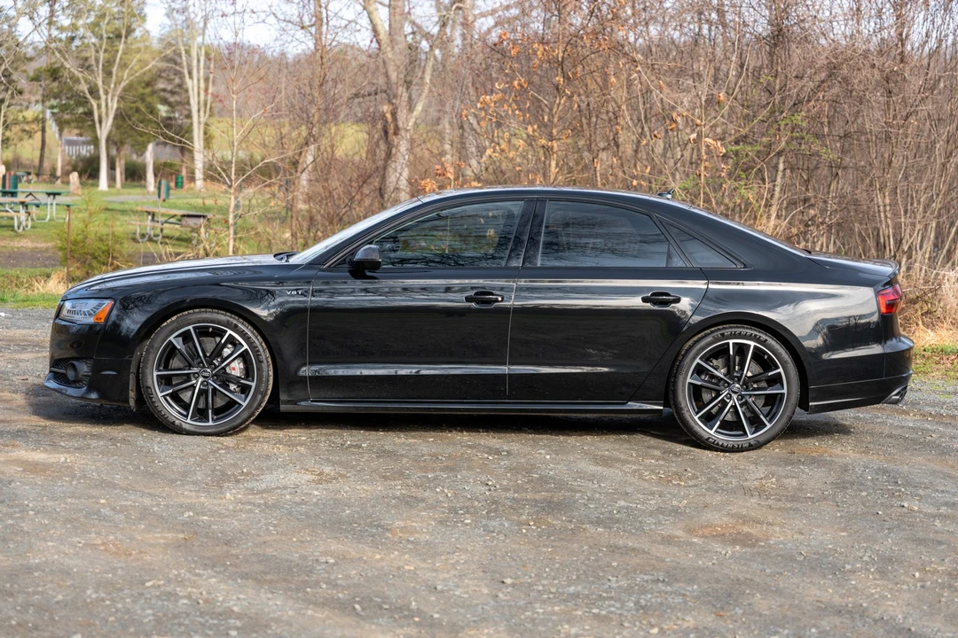 2016 Audi D4 S8 - Image 5 of 31