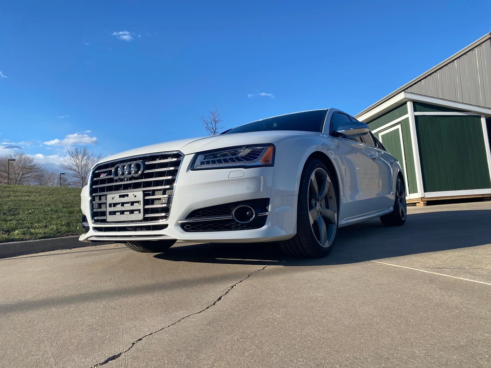 2016 Audi D4 S8 - Image 9 of 31