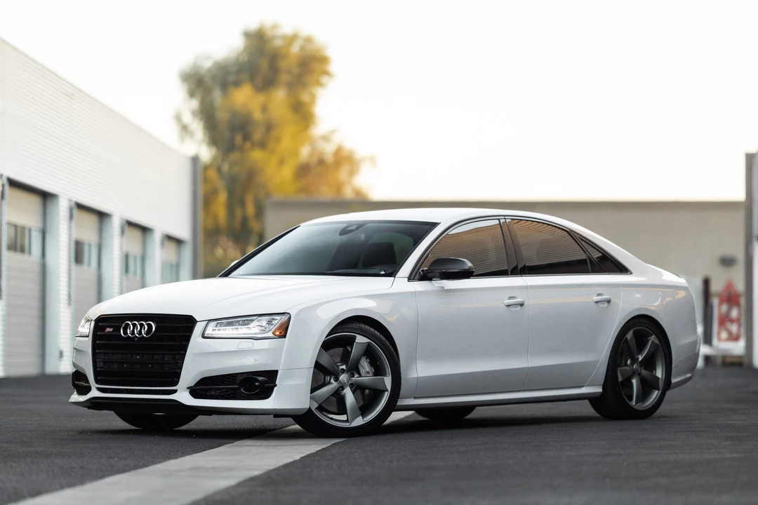 2016 Audi D4 S8 - Image 2 of 31