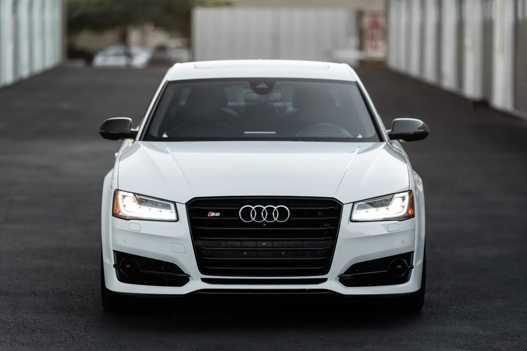 2016 Audi D4 S8 - Image 4 of 31