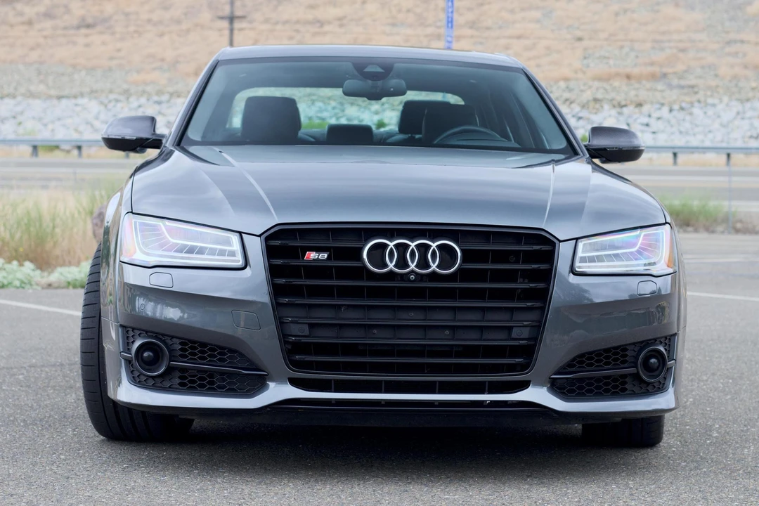 2016 Audi D4 S8 - Image 2 of 31