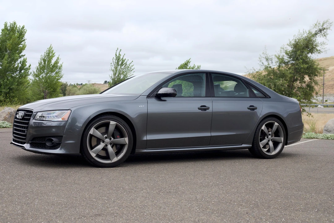 2016 Audi D4 S8 - Image 10 of 31