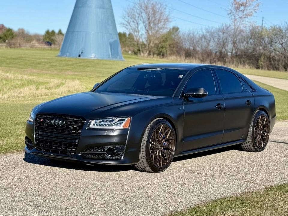 2016 Audi D4 S8 - Image 9 of 31