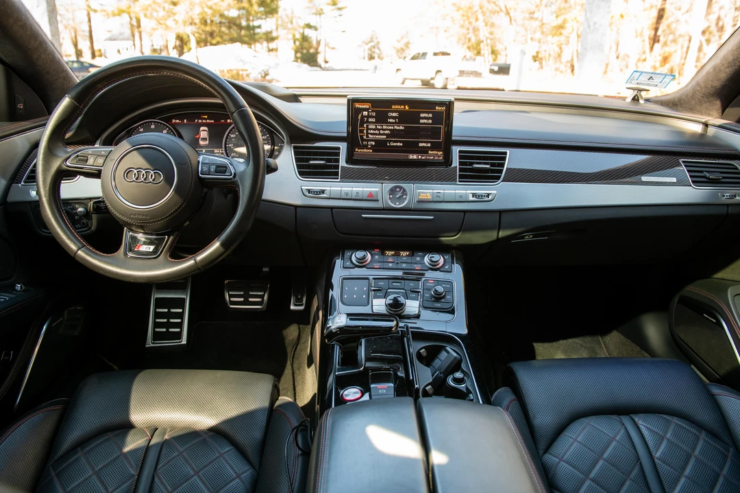 2016 Audi D4 S8 - Image 25 of 31