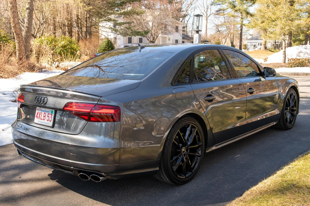 2016 Audi D4 S8 - Image 4 of 31