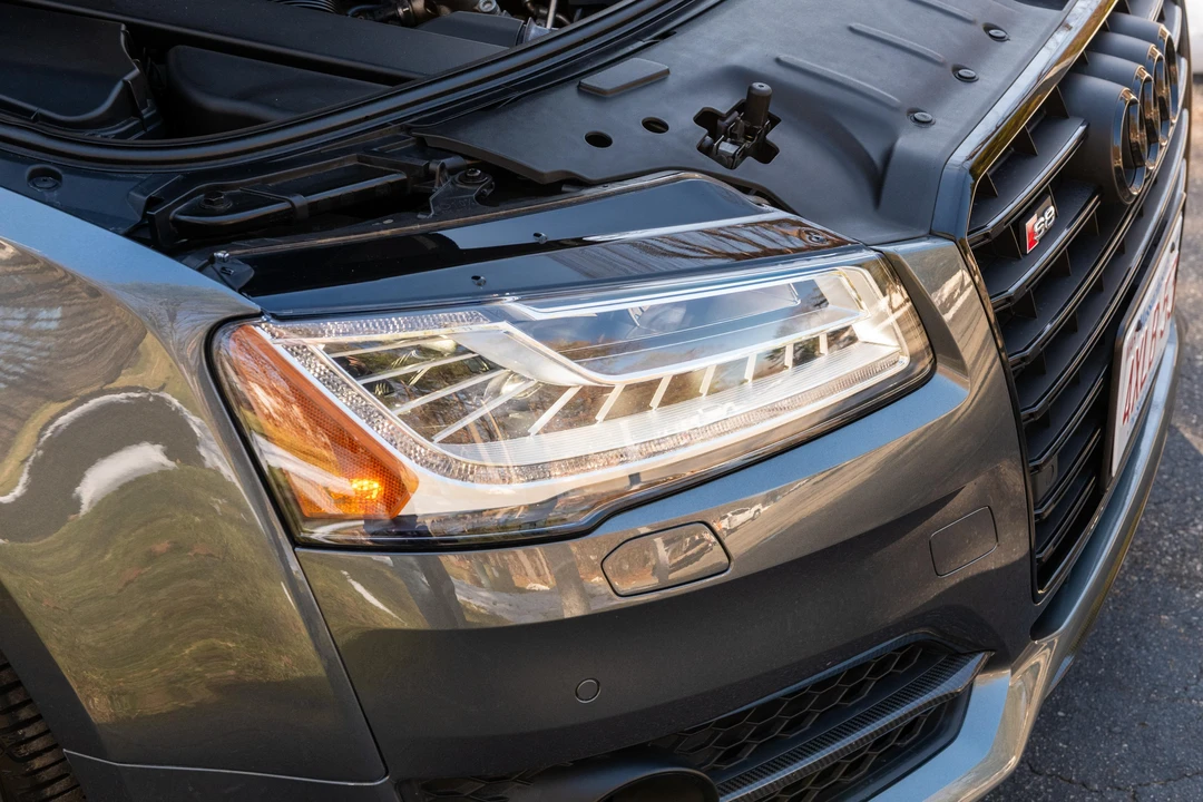 2016 Audi D4 S8 - Image 9 of 31