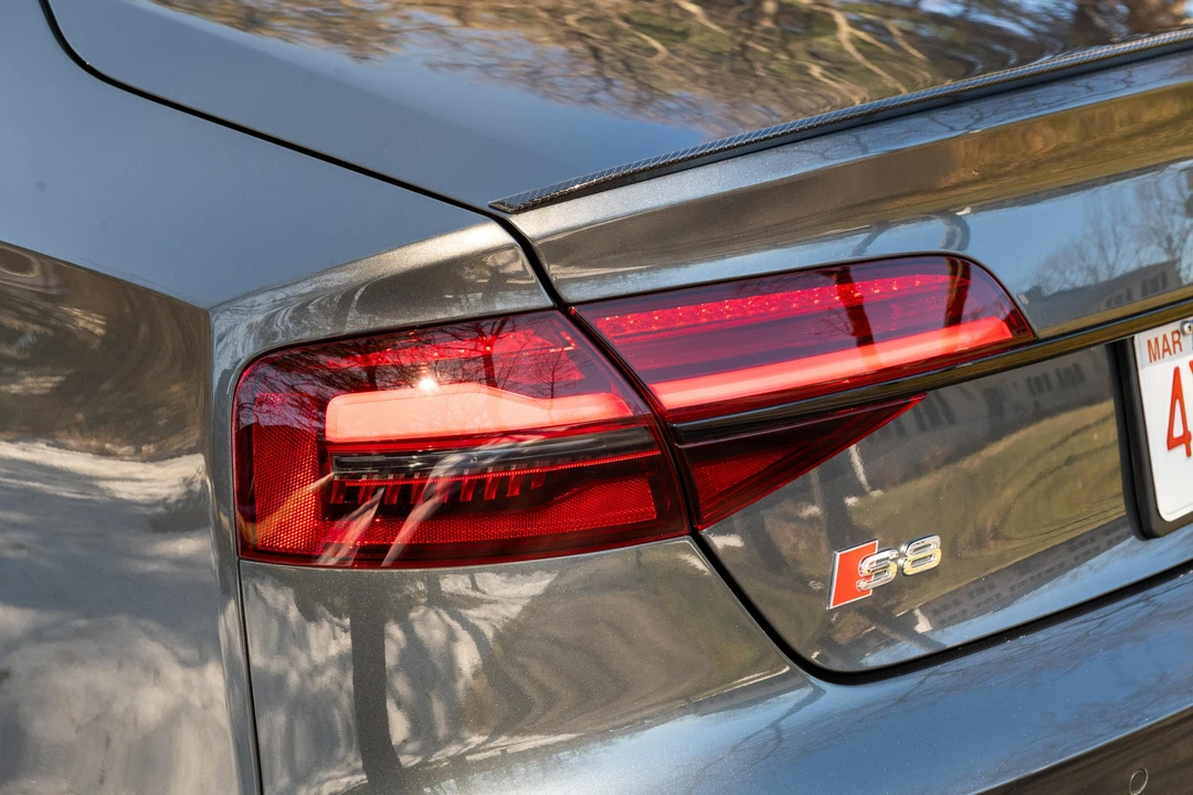 2016 Audi D4 S8 - Image 15 of 31
