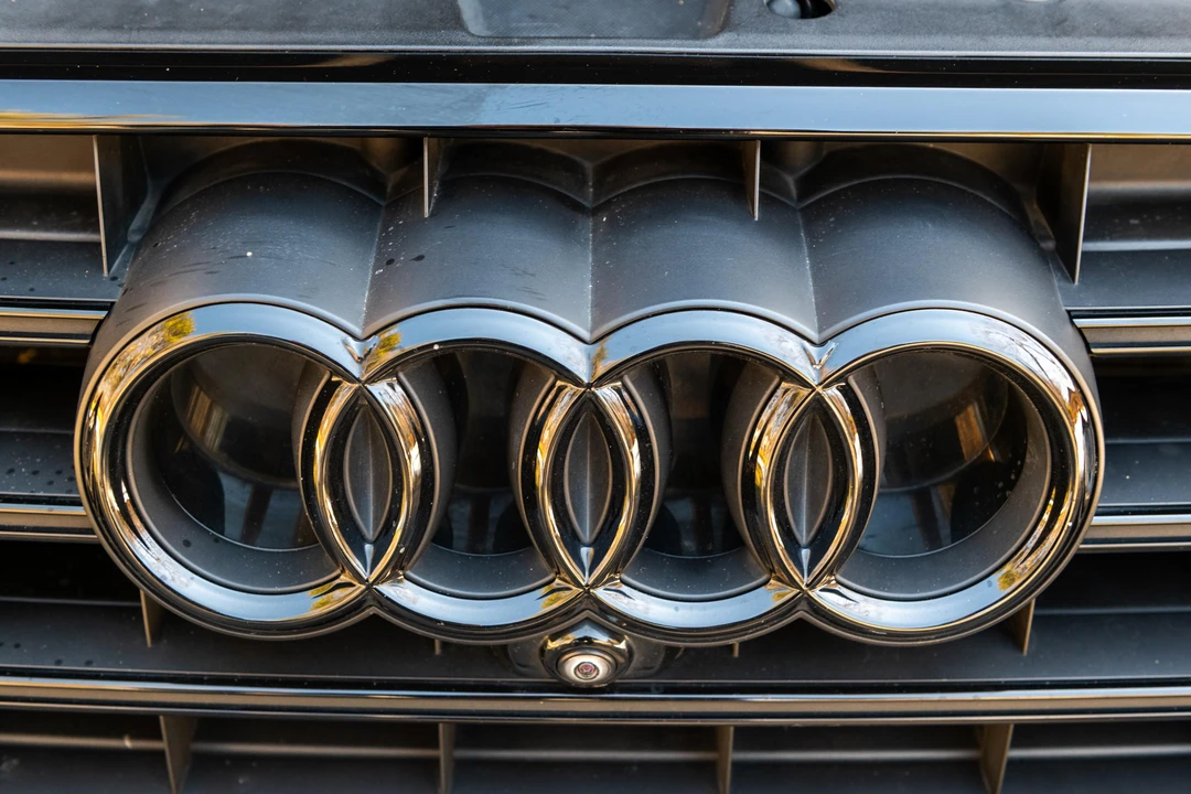 2016 Audi D4 S8 - Image 10 of 31