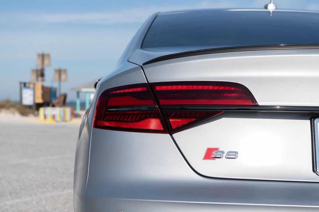 2016 Audi D4 S8 - Image 17 of 31