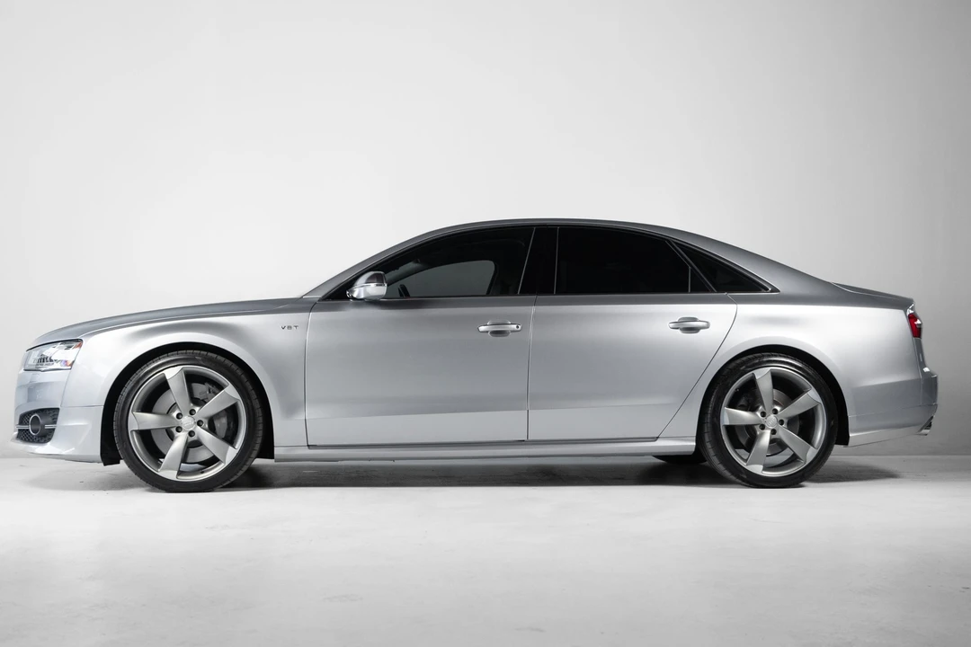 2016 Audi D4 S8 - Image 5 of 31