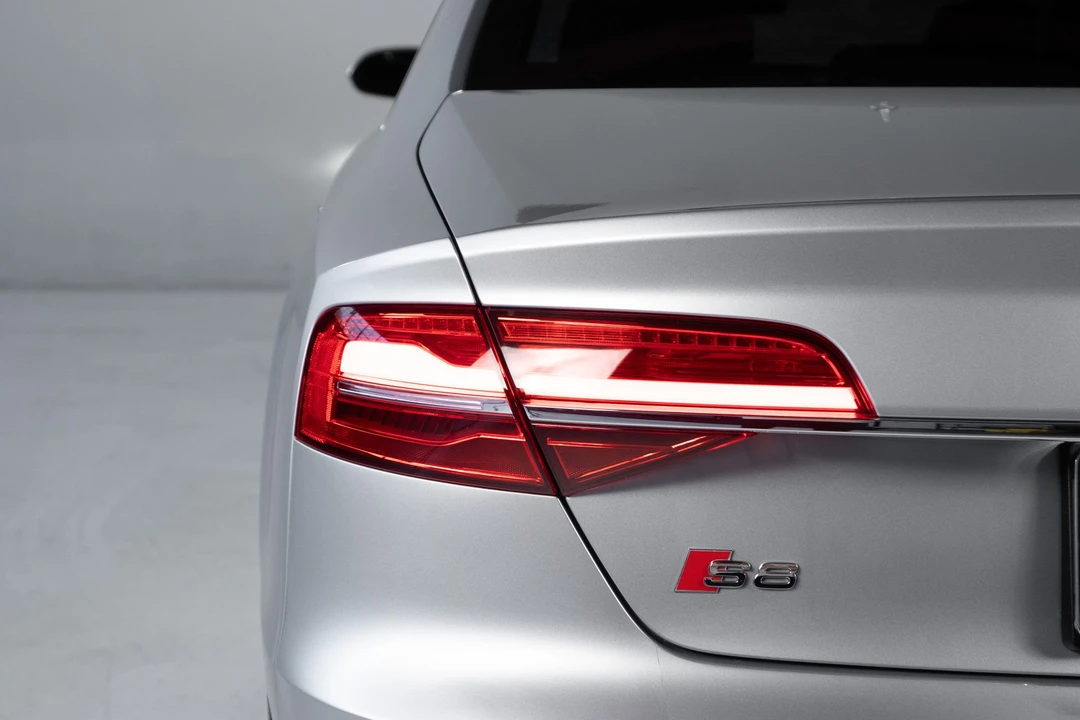2016 Audi D4 S8 - Image 20 of 31