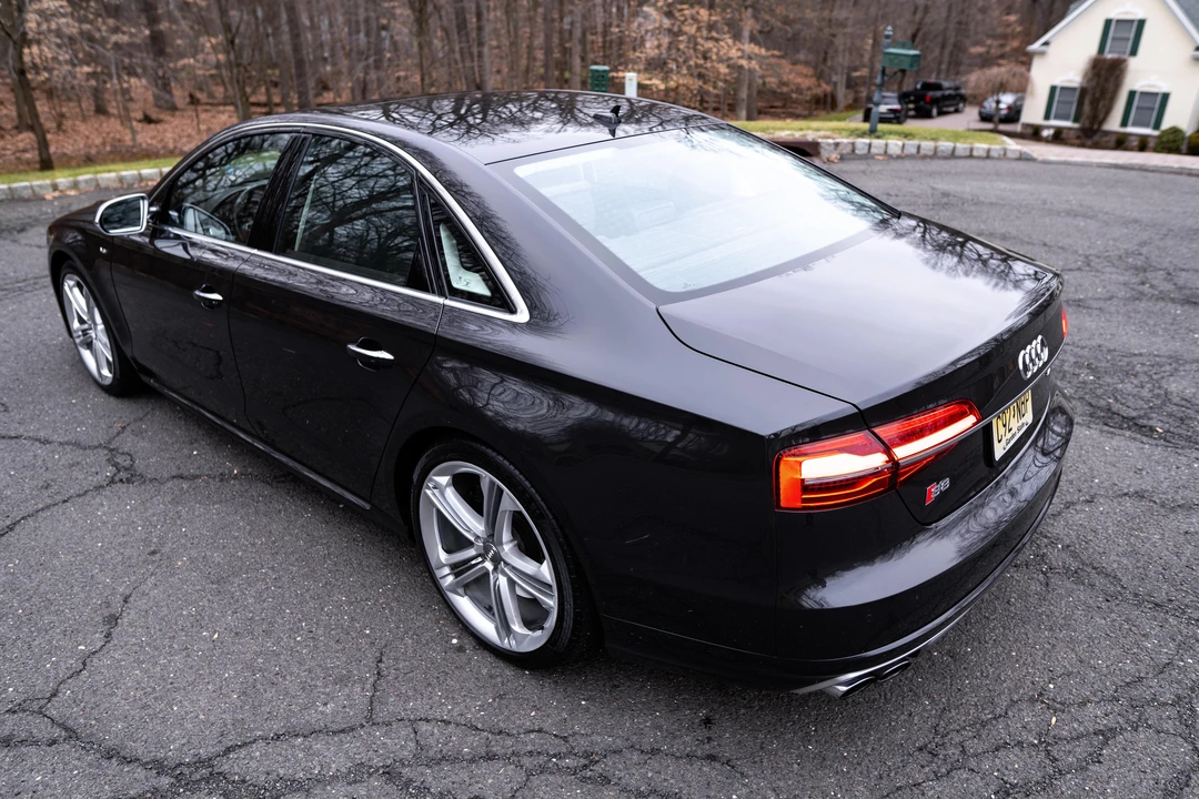 2016 Audi D4 S8 - Image 13 of 31