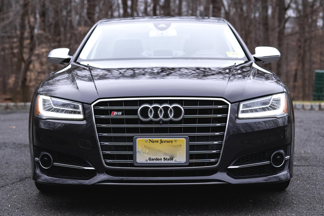 2016 Audi D4 S8 - Image 2 of 31
