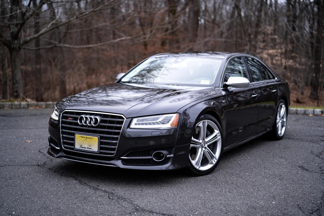 2016 Audi D4 S8 - Image 9 of 31