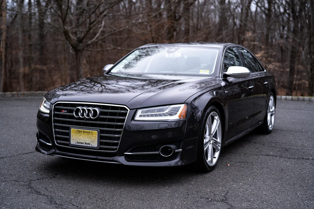 2016 Audi D4 S8 - Image 8 of 31