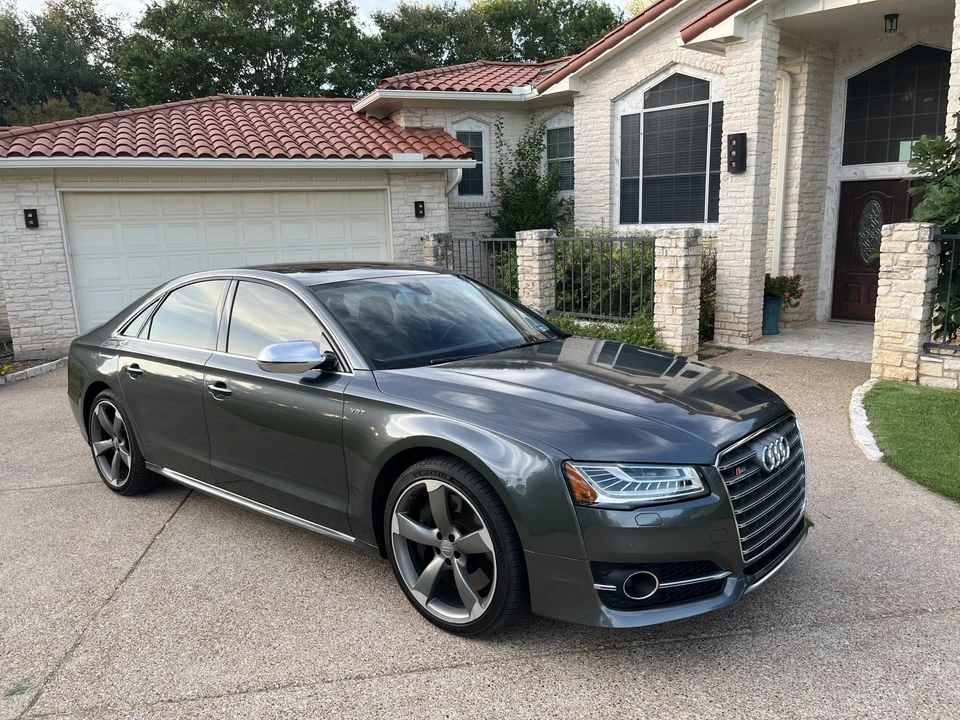 2016 Audi D4 S8 - Image 7 of 31