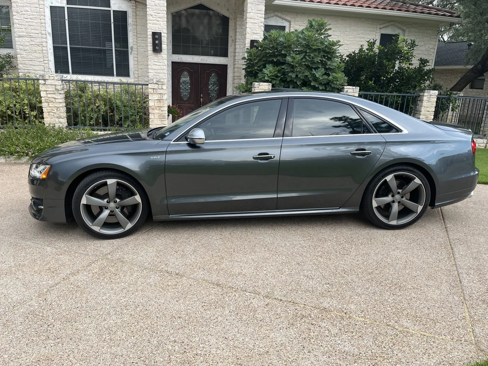 2016 Audi D4 S8 - Image 16 of 31