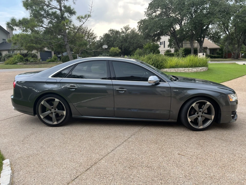 2016 Audi D4 S8 - Image 8 of 31