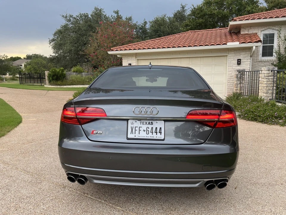 2016 Audi D4 S8 - Image 12 of 31