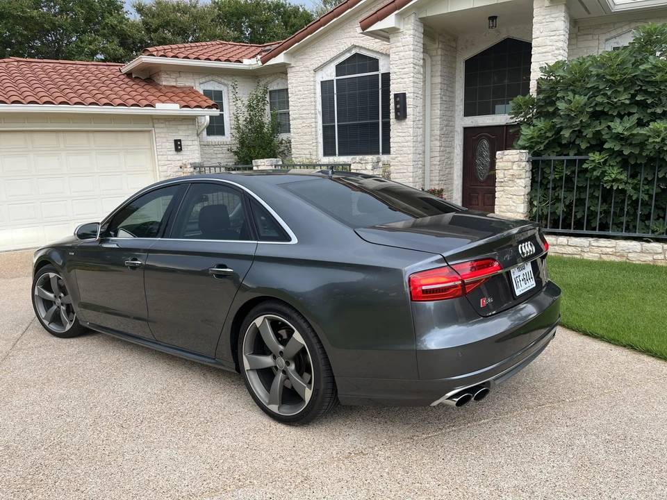 2016 Audi D4 S8 - Image 14 of 31
