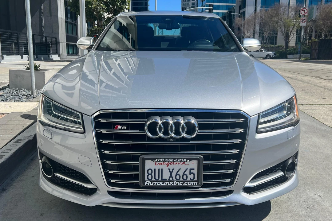 2016 Audi D4 S8 - Image 2 of 31