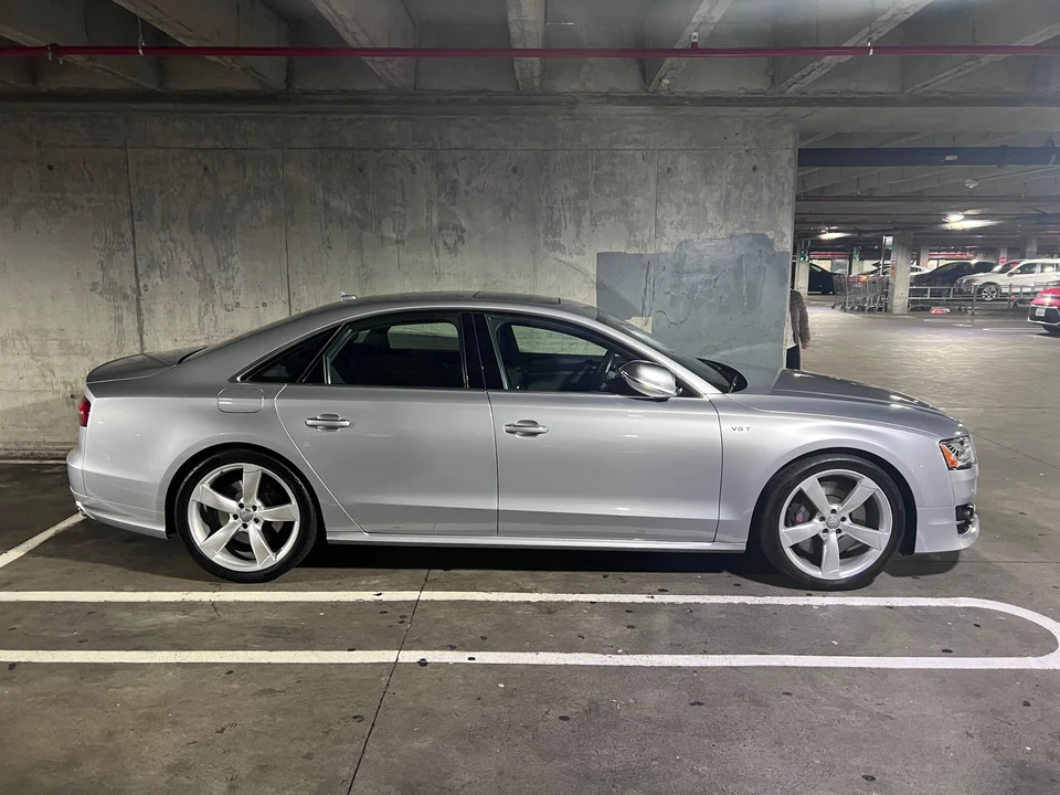 2016 Audi D4 S8 - Image 16 of 31