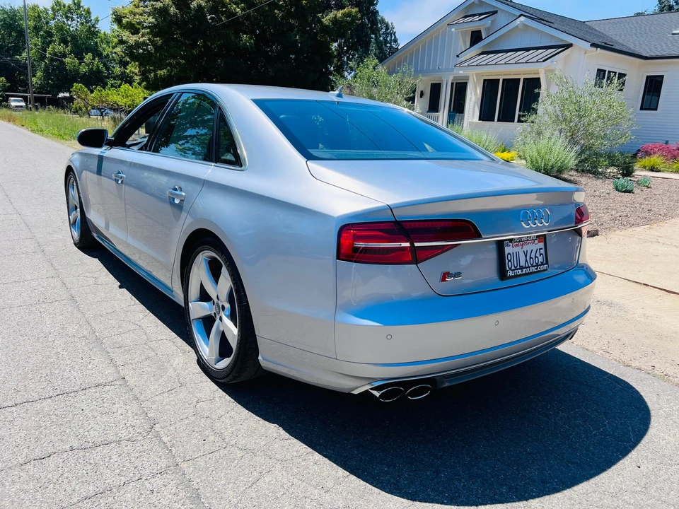 2016 Audi D4 S8 - Image 10 of 31