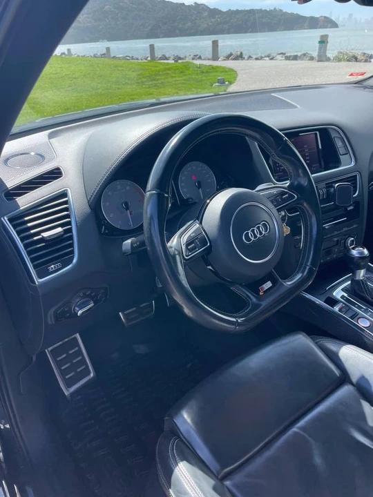 2016 Audi 8R SQ5 - Image 10 of 11