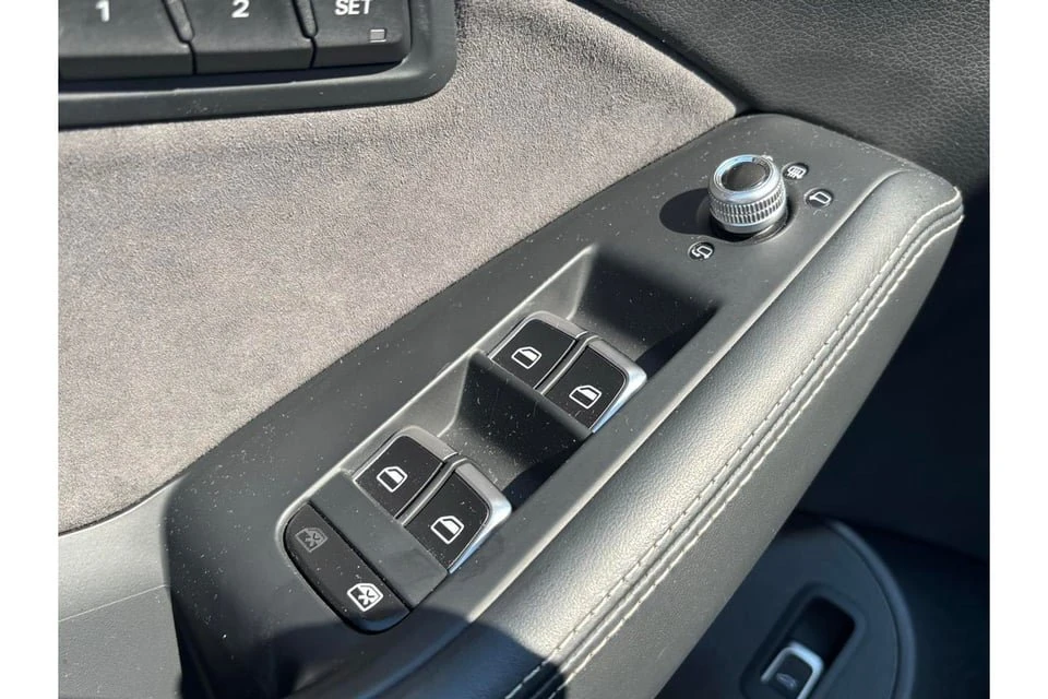 2016 Audi 8R SQ5 - Image 14 of 20