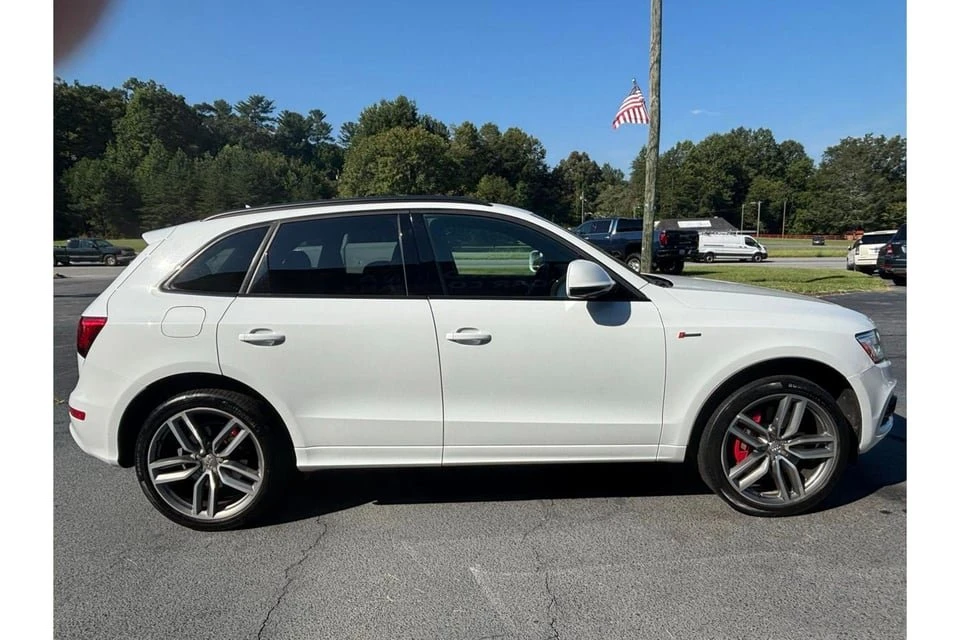 2016 Audi 8R SQ5 - Image 7 of 20