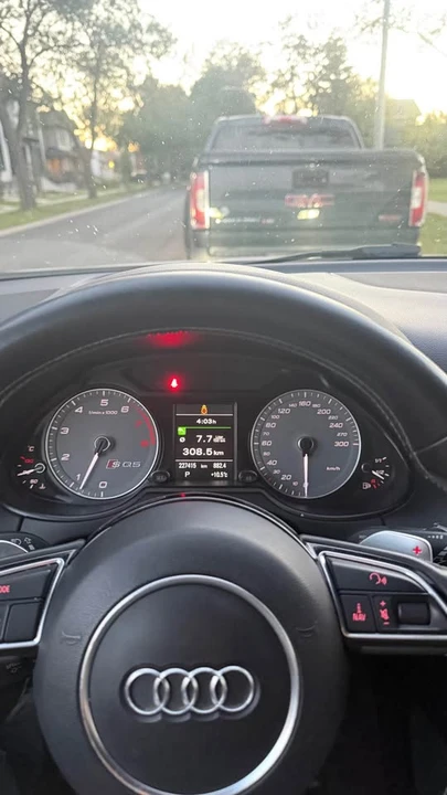 2016 Audi 8R SQ5 - Image 5 of 5