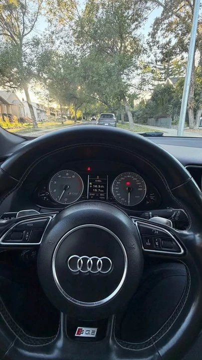 2016 Audi 8R SQ5 - Image 5 of 5