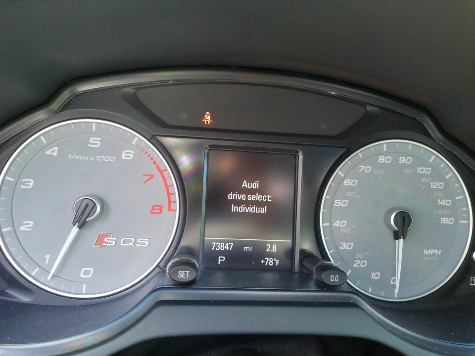2016 Audi 8R SQ5 - Image 23 of 31