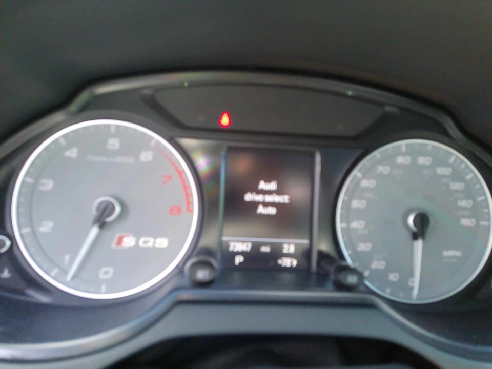 2016 Audi 8R SQ5 - Image 21 of 31