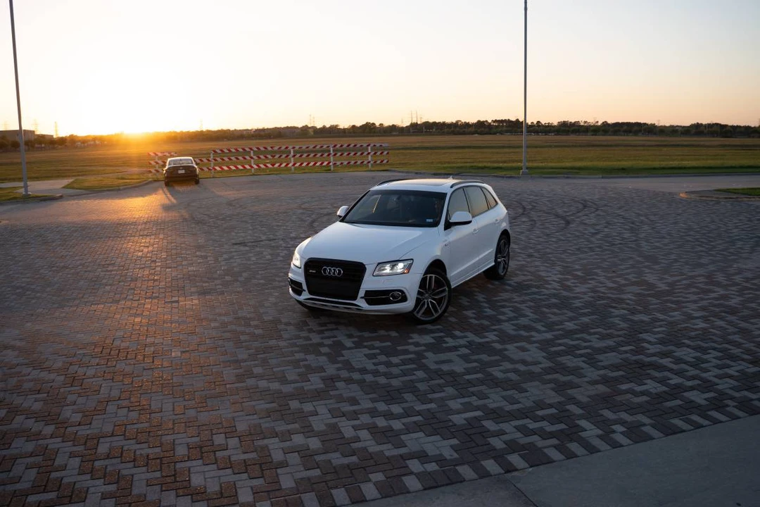 2016 Audi 8R SQ5 - Image 17 of 18