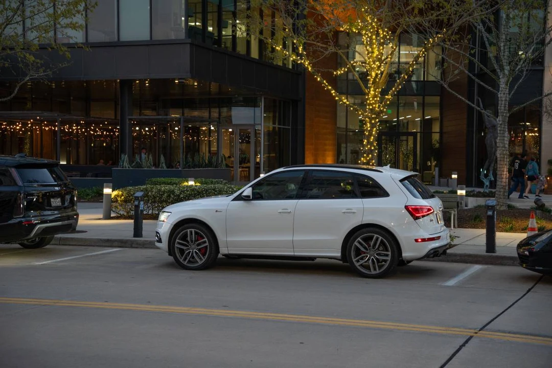 2016 Audi 8R SQ5 - Image 15 of 18
