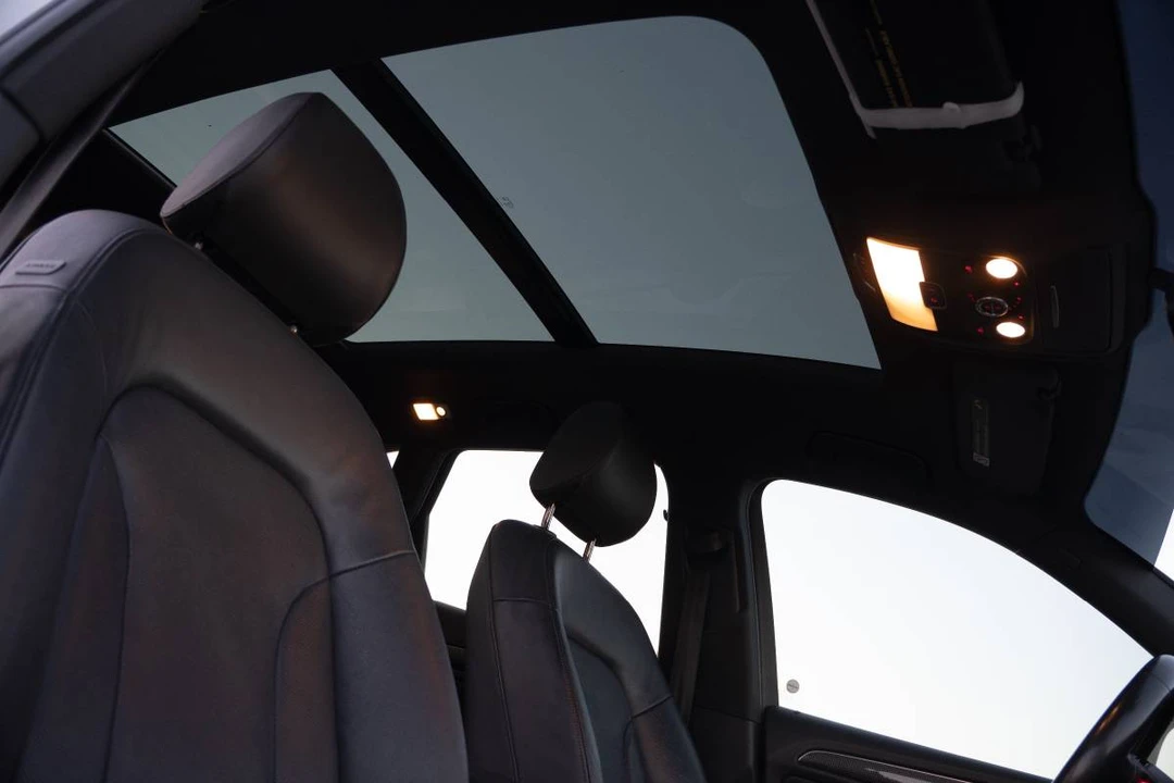 2016 Audi 8R SQ5 - Image 9 of 18