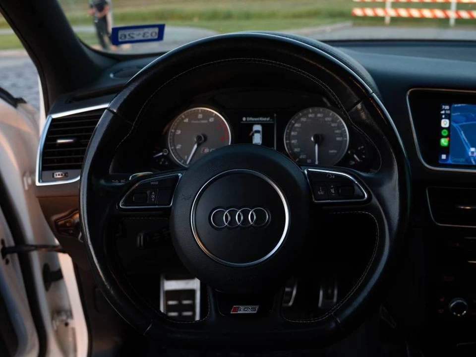 2016 Audi 8R SQ5 - Image 8 of 18