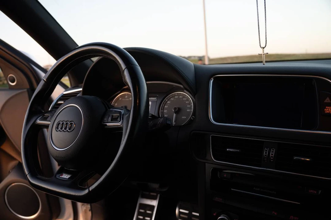 2016 Audi 8R SQ5 - Image 6 of 18
